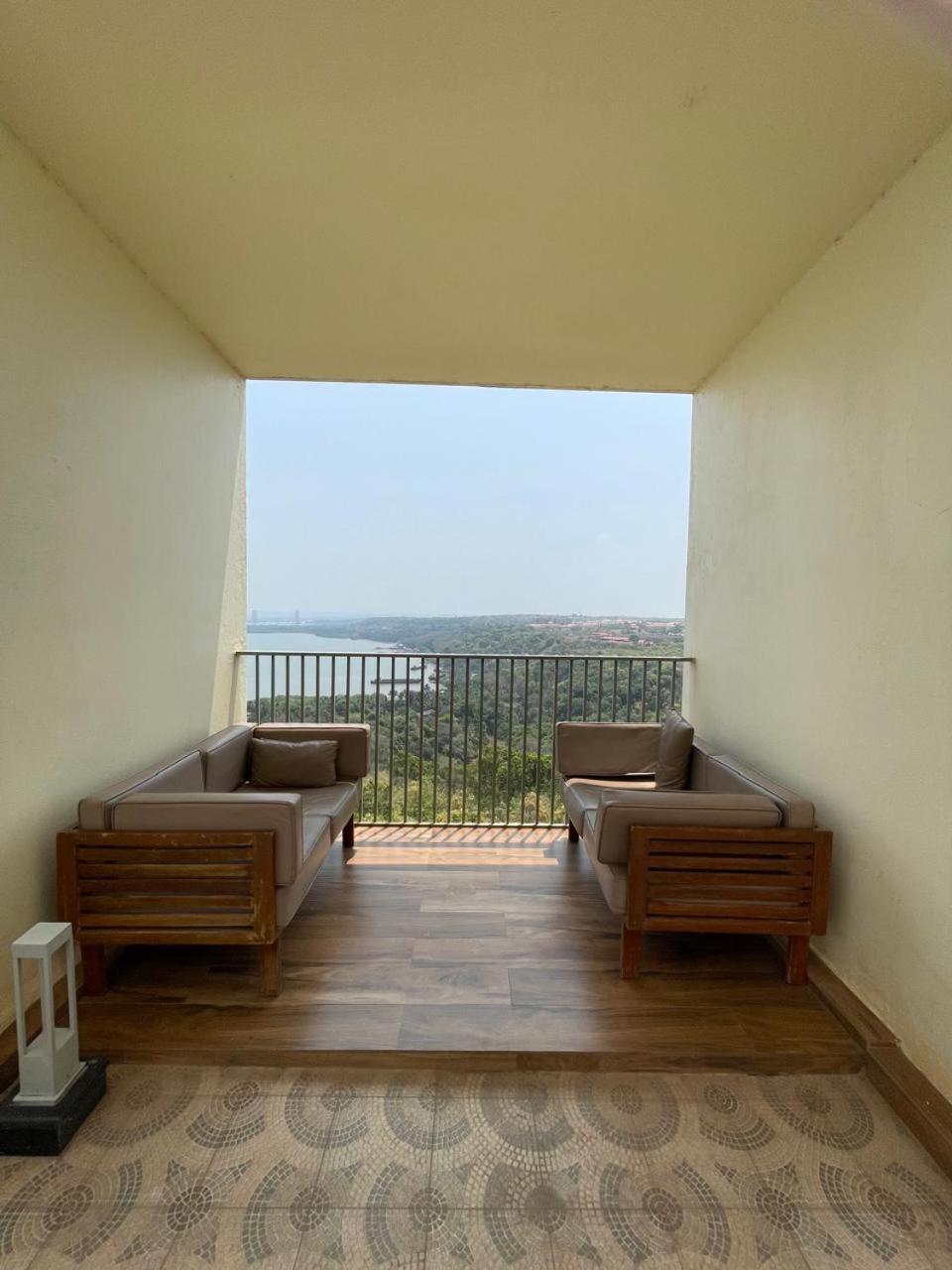 Good Stay 2Bhk Pool Apartment 10 Mins From Dabolim Airport Goa 102 Consua Екстериор снимка